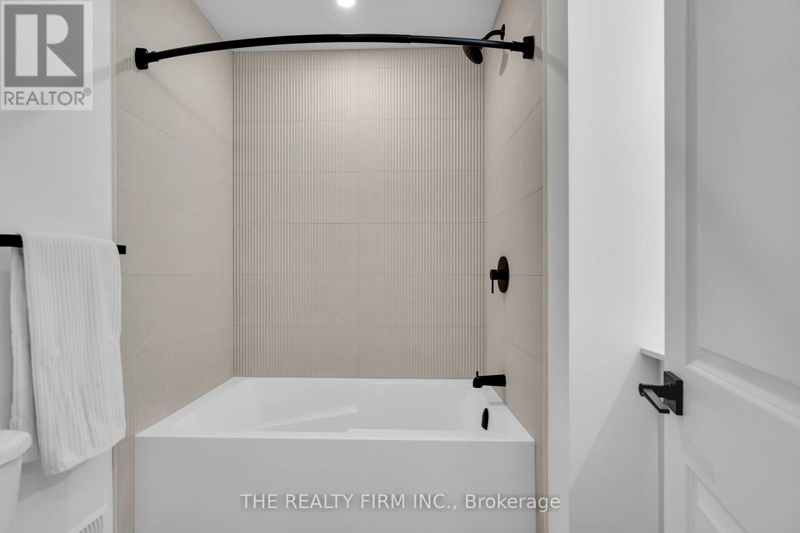 615 Santa Monica Road, London North (North O), Ontario  N6H 3W2 - Photo 31 - X12710548