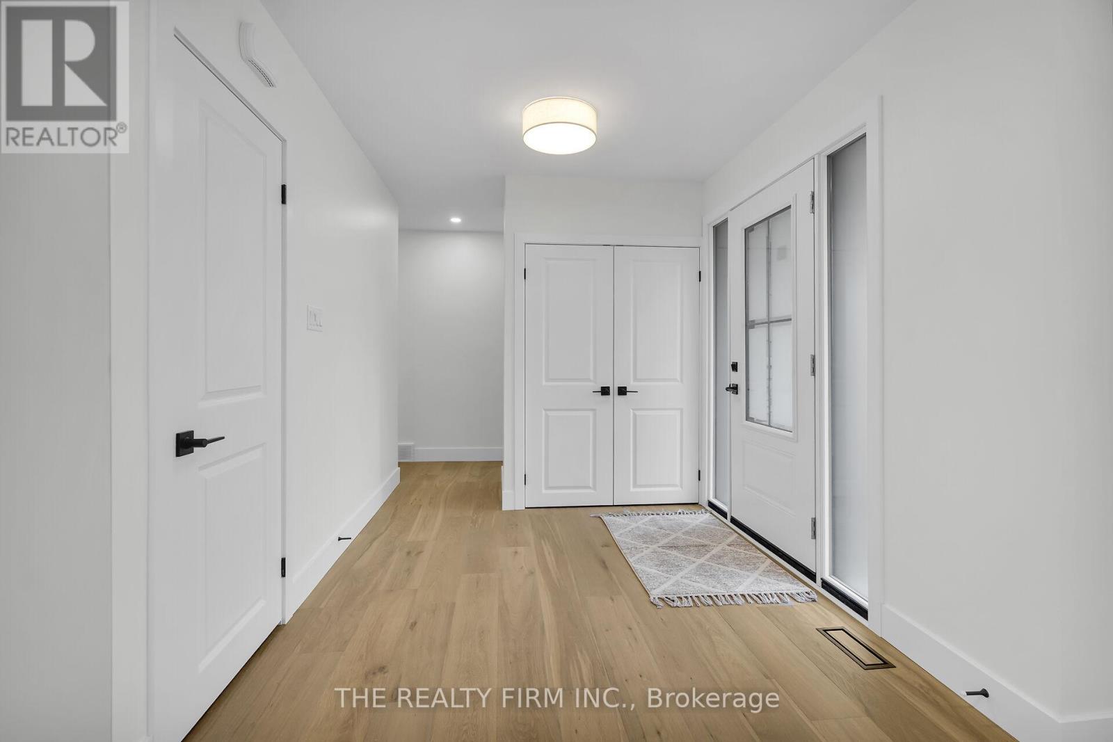 615 Santa Monica Road, London North (North O), Ontario  N6H 3W2 - Photo 5 - X12710548