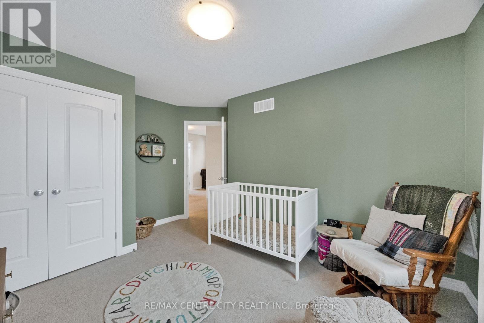 6929 Vallas Circle, London South (South V), Ontario  N6P 0V4 - Photo 18 - X12710592