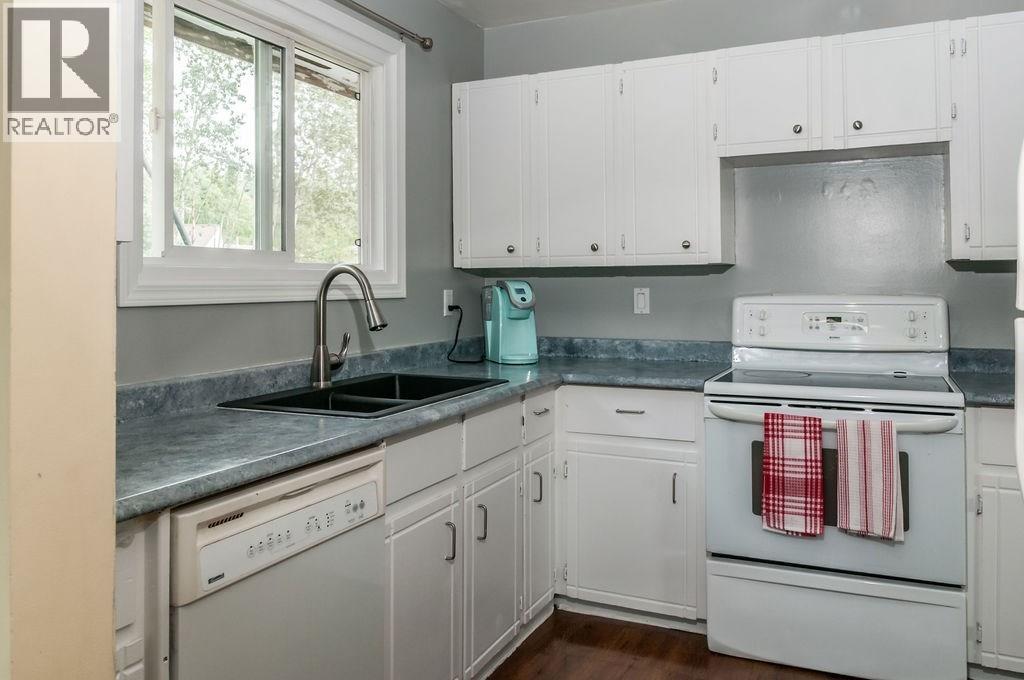 228 E 4th Avenue, Fort St. James, British Columbia  V0J 1P0 - Photo 10 - R3080305