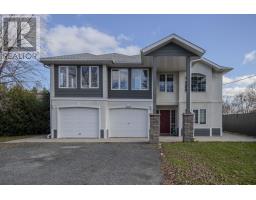 100 Queen ST, Barwick, Ontario