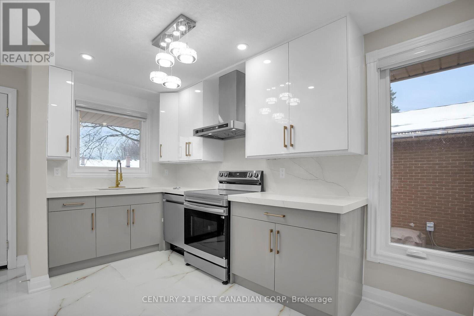 Photo 11 of 39 for 1046 Jalna Boulevard