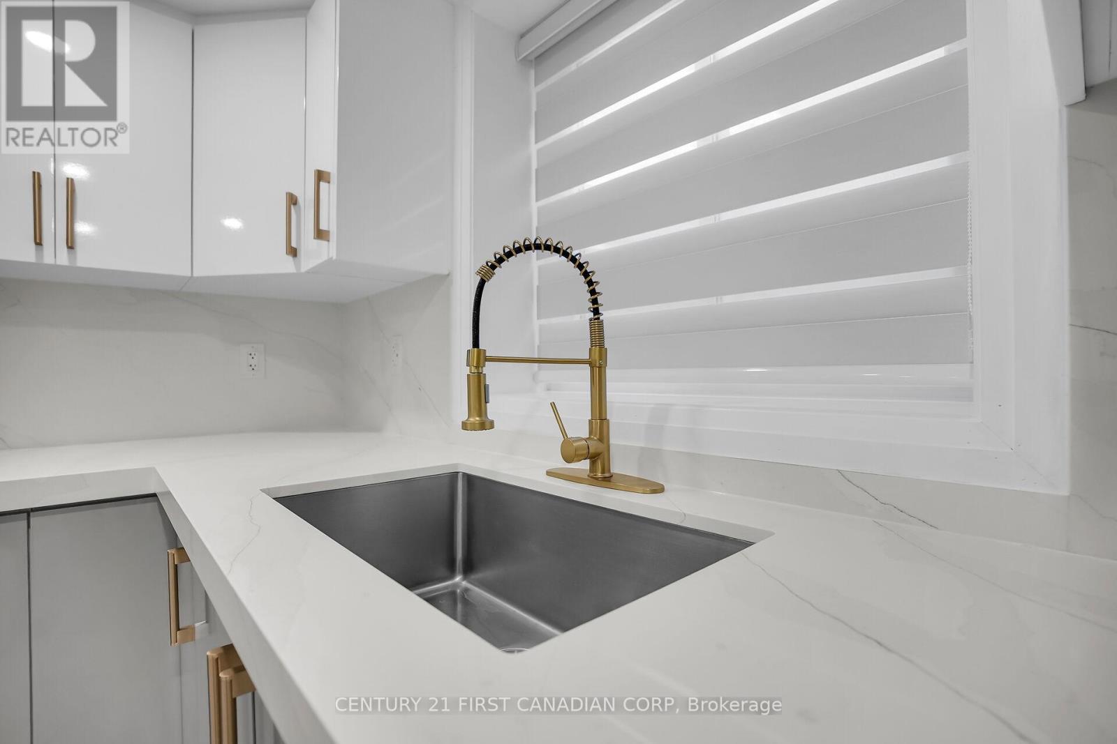 Photo 31 of 39 for 1046 Jalna Boulevard