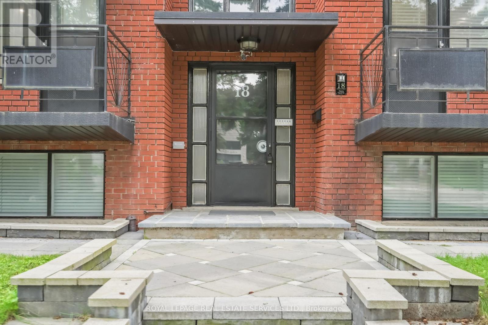 2 - 18 Thirty Third Street, Toronto, Ontario  M8W 3G9 - Photo 4 - W12680692