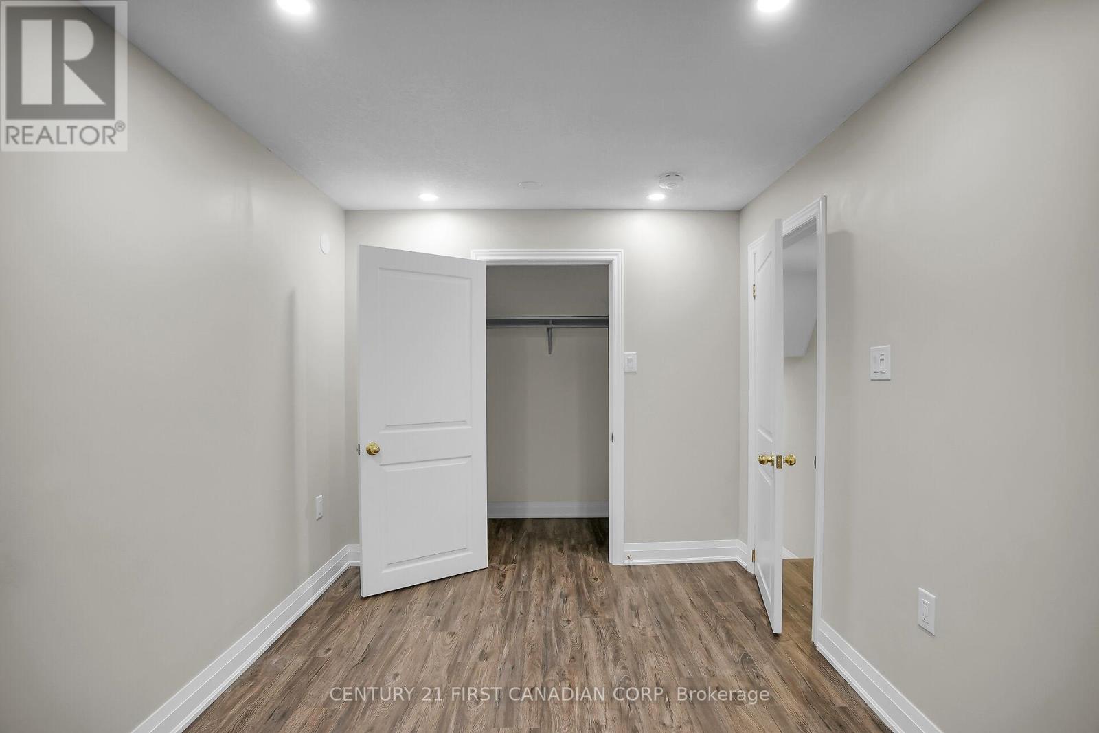 1046 Jalna Boulevard, London South, Ontario  N6E 2M1 - Photo 18 - X12702984