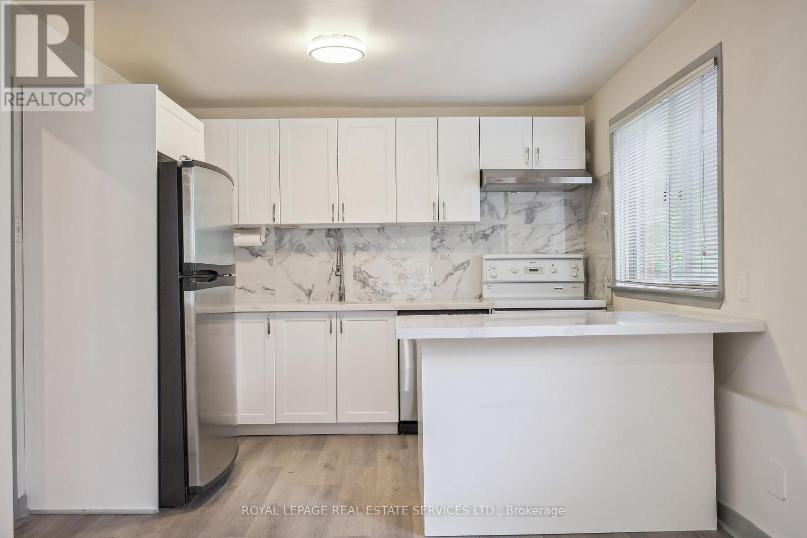 2 - 18 Thirty Third Street, Toronto, Ontario  M8W 3G9 - Photo 12 - W12680692