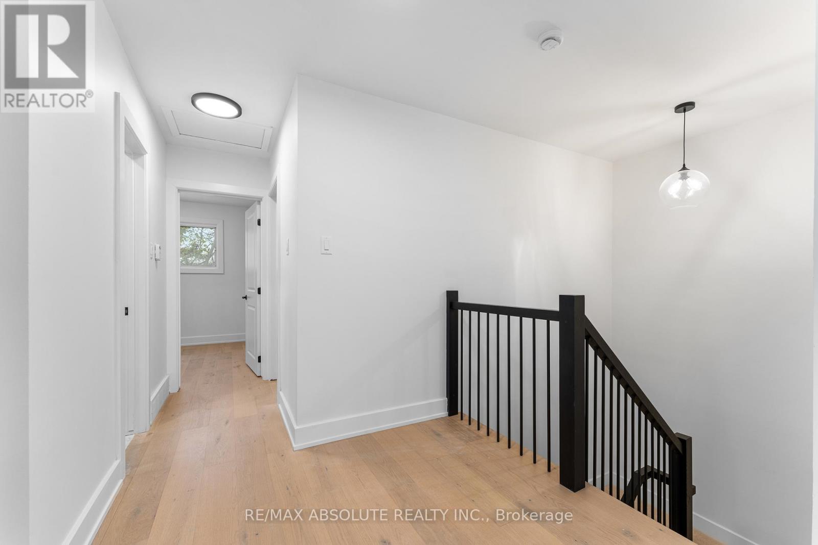 14 Mulvagh Avenue, Ottawa, Ontario  K2E 6M6 - Photo 19 - X12669300