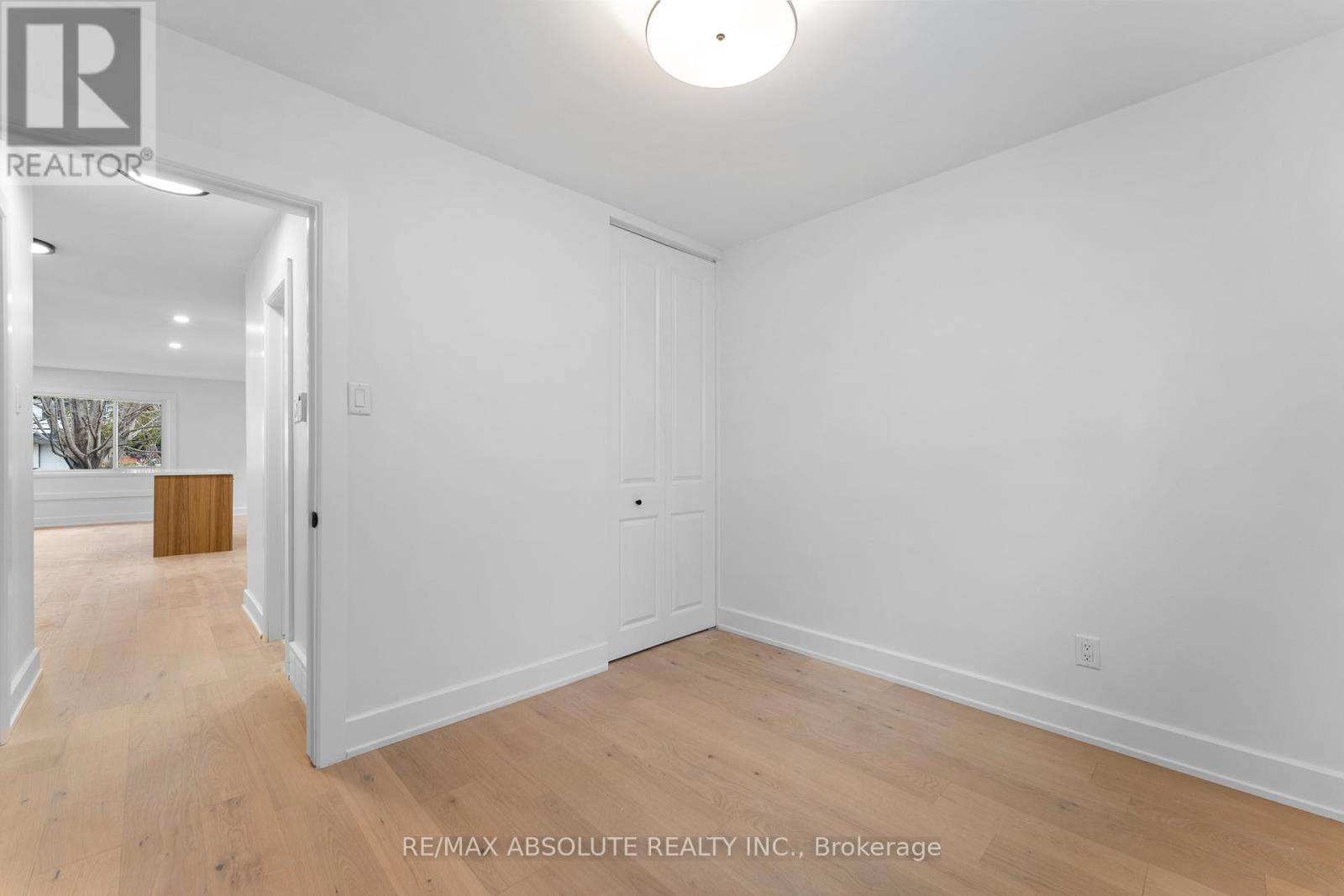 14 Mulvagh Avenue, Ottawa, Ontario  K2E 6M6 - Photo 24 - X12669300