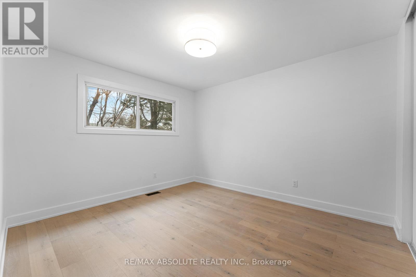 14 Mulvagh Avenue, Ottawa, Ontario  K2E 6M6 - Photo 21 - X12669300