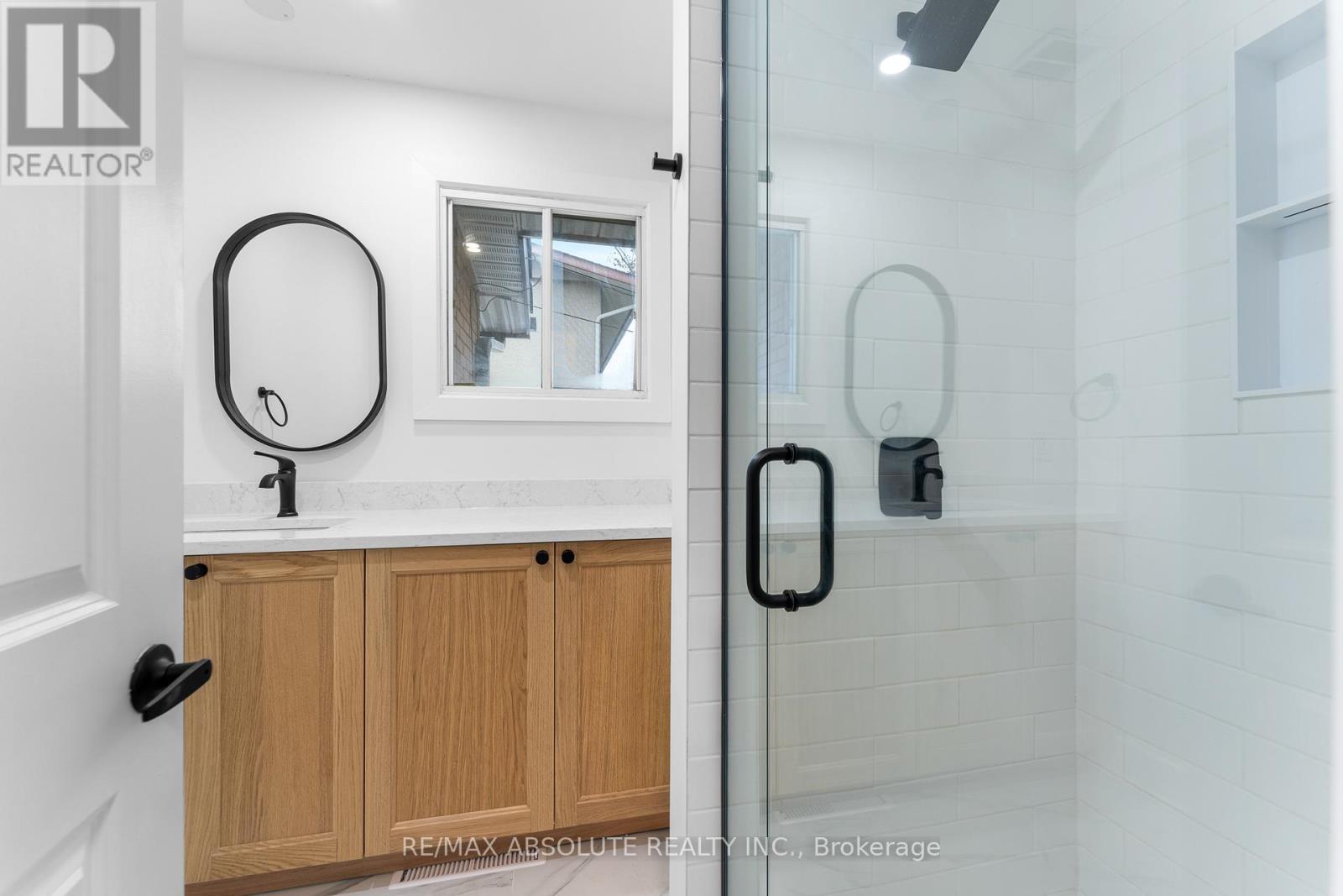 14 Mulvagh Avenue, Ottawa, Ontario  K2E 6M6 - Photo 25 - X12669300