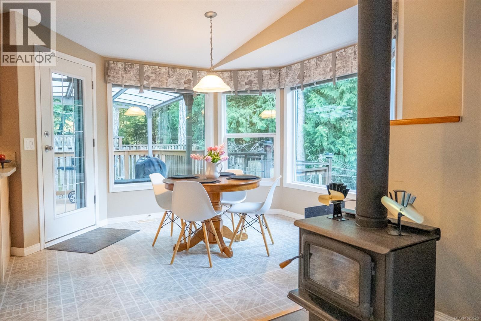 4748 Bosun Way, Pender Island, British Columbia  V0N 2M0 - Photo 5 - 1023628