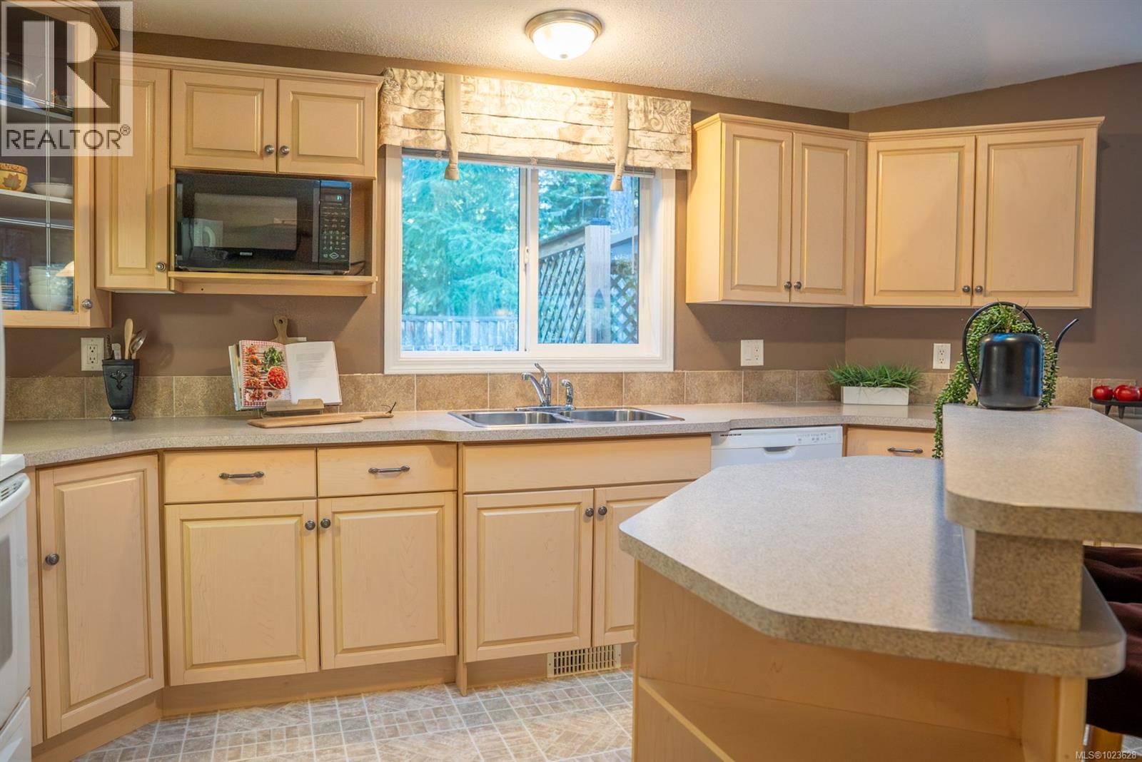 4748 Bosun Way, Pender Island, British Columbia  V0N 2M0 - Photo 14 - 1023628