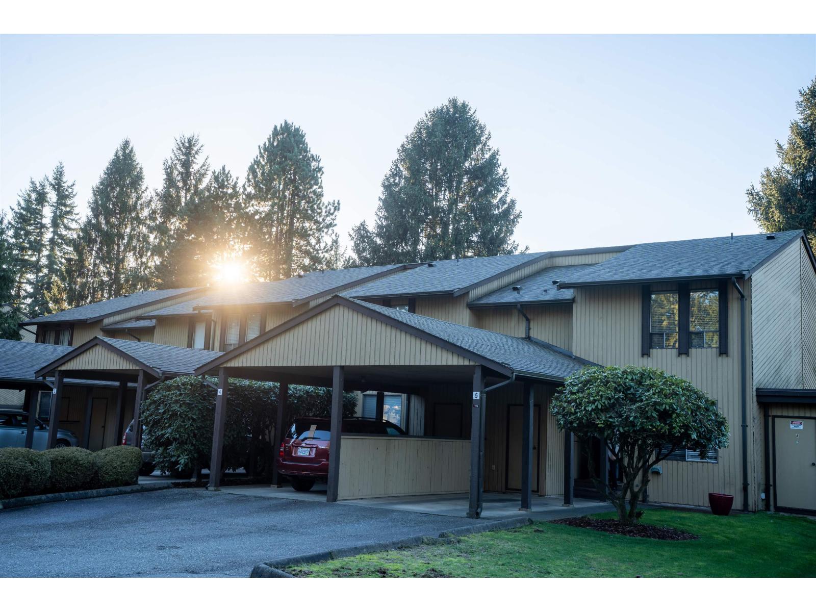 5 2998 Mouat Drive, Abbotsford, British Columbia  V2T 4E6 - Photo 2 - R3080542