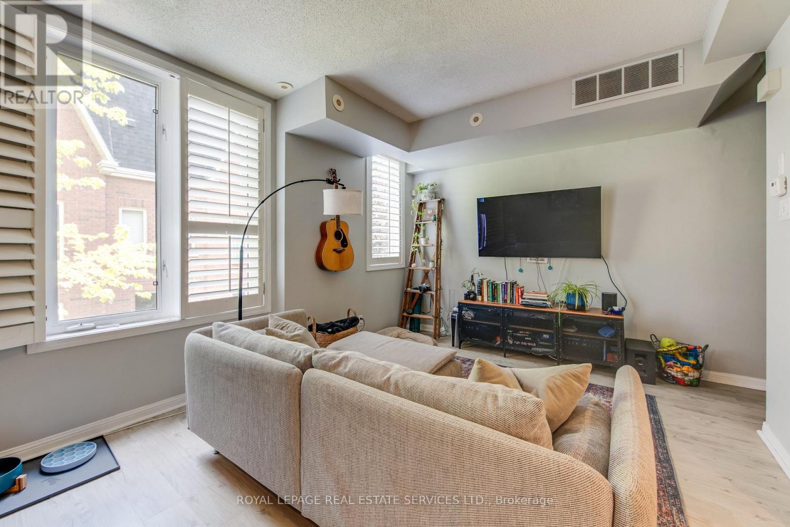 411 - 29 Canniff Street, Toronto, Ontario  M6K 3M5 - Photo 10 - C12710534