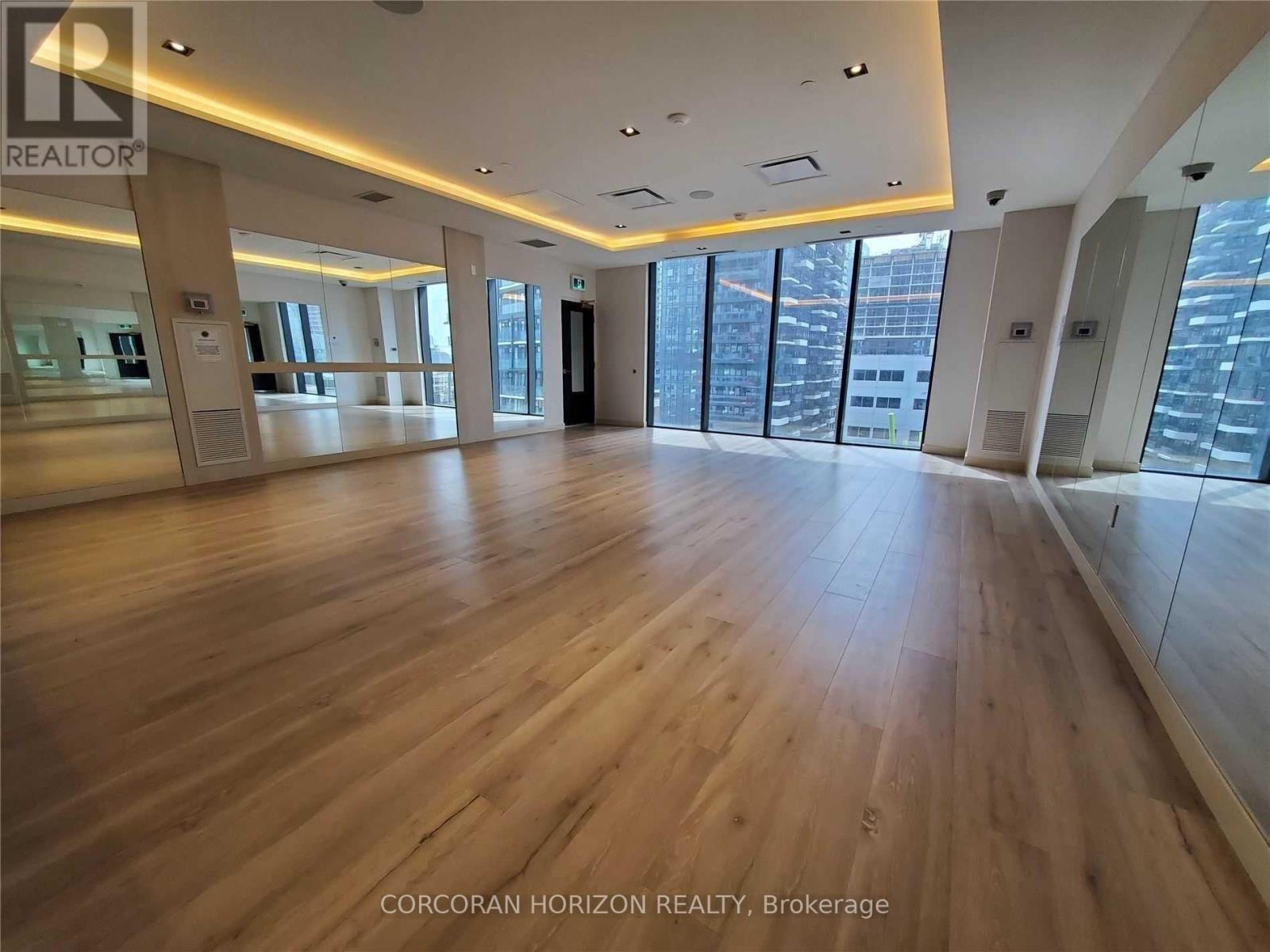 521 - 330 Richmond St Street W, Toronto, Ontario  M5V 0M4 - Photo 32 - C12710598