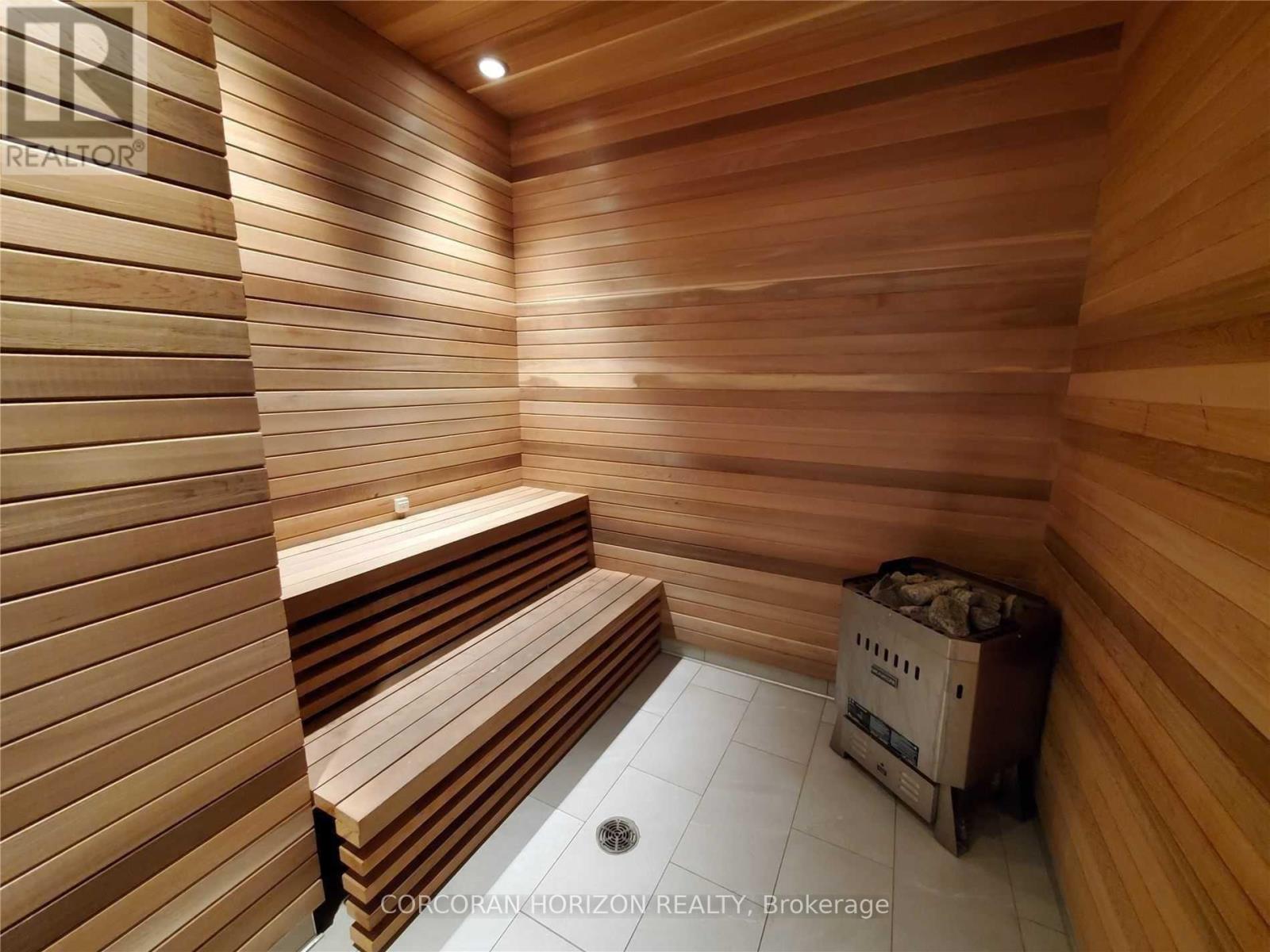 521 - 330 Richmond St Street W, Toronto, Ontario  M5V 0M4 - Photo 33 - C12710598