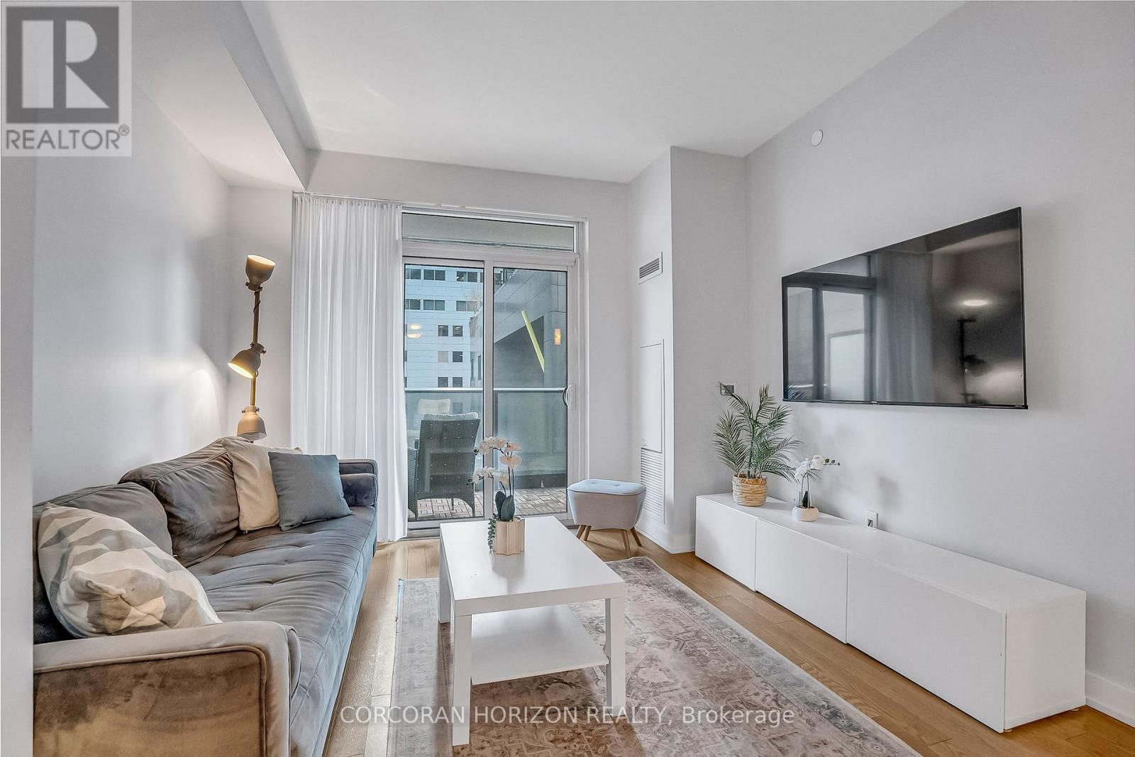 521 - 330 Richmond St Street W, Toronto, Ontario  M5V 0M4 - Photo 9 - C12710598