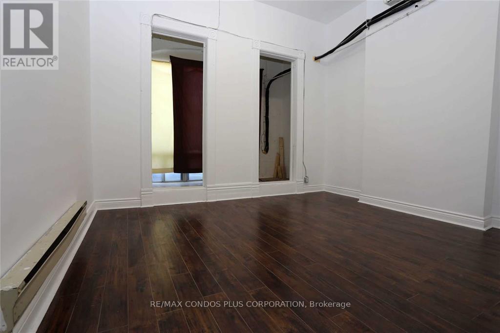 B - 324 Spadina Avenue, Toronto, Ontario  M5T 2E7 - Photo 6 - C12710612