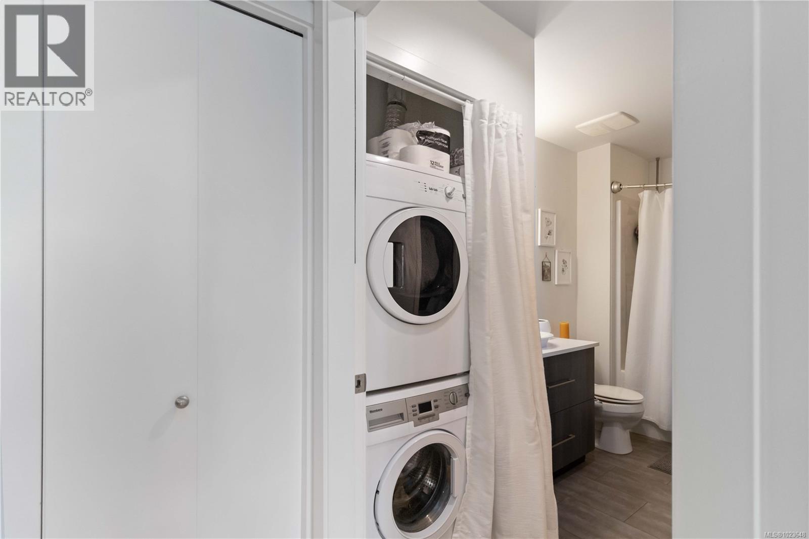 105 4050 Douglas St, Saanich, British Columbia  V8X 0A5 - Photo 13 - 1023648