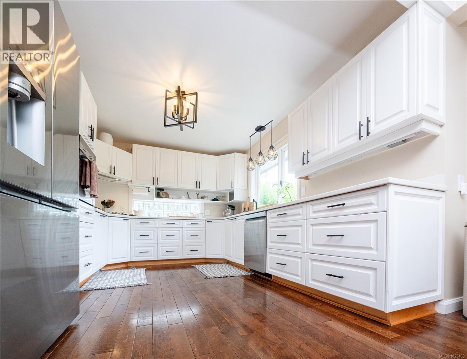 2009 Ferndale Rd, Saanich, British Columbia  V8N 2Y4 - Photo 10 - 1023463