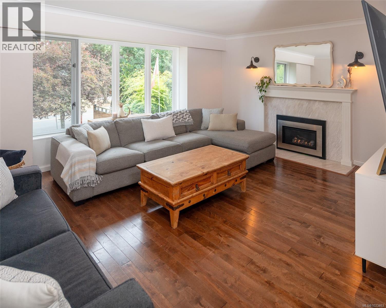 2009 Ferndale Rd, Saanich, British Columbia  V8N 2Y4 - Photo 7 - 1023463