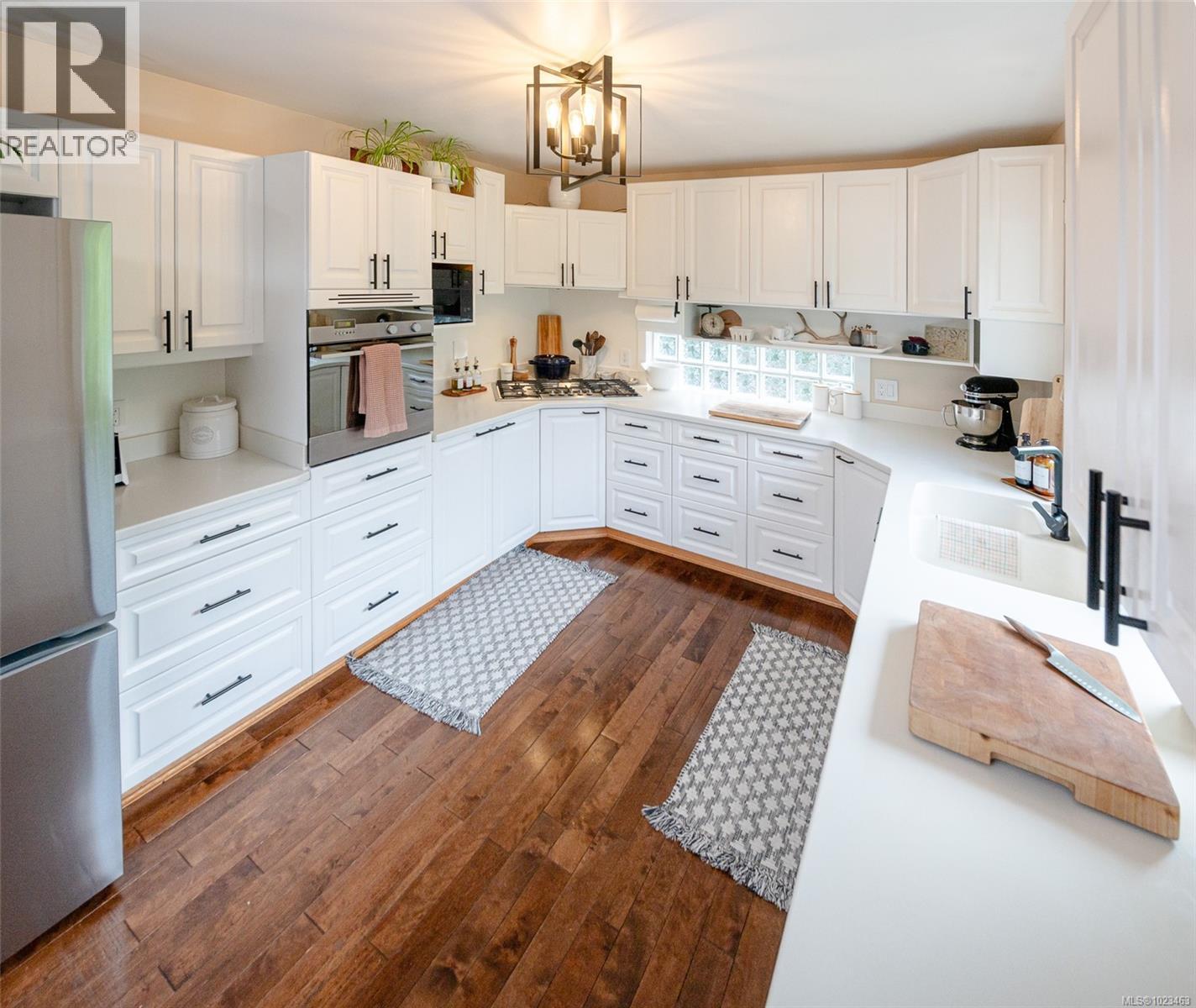 2009 Ferndale Rd, Saanich, British Columbia  V8N 2Y4 - Photo 8 - 1023463