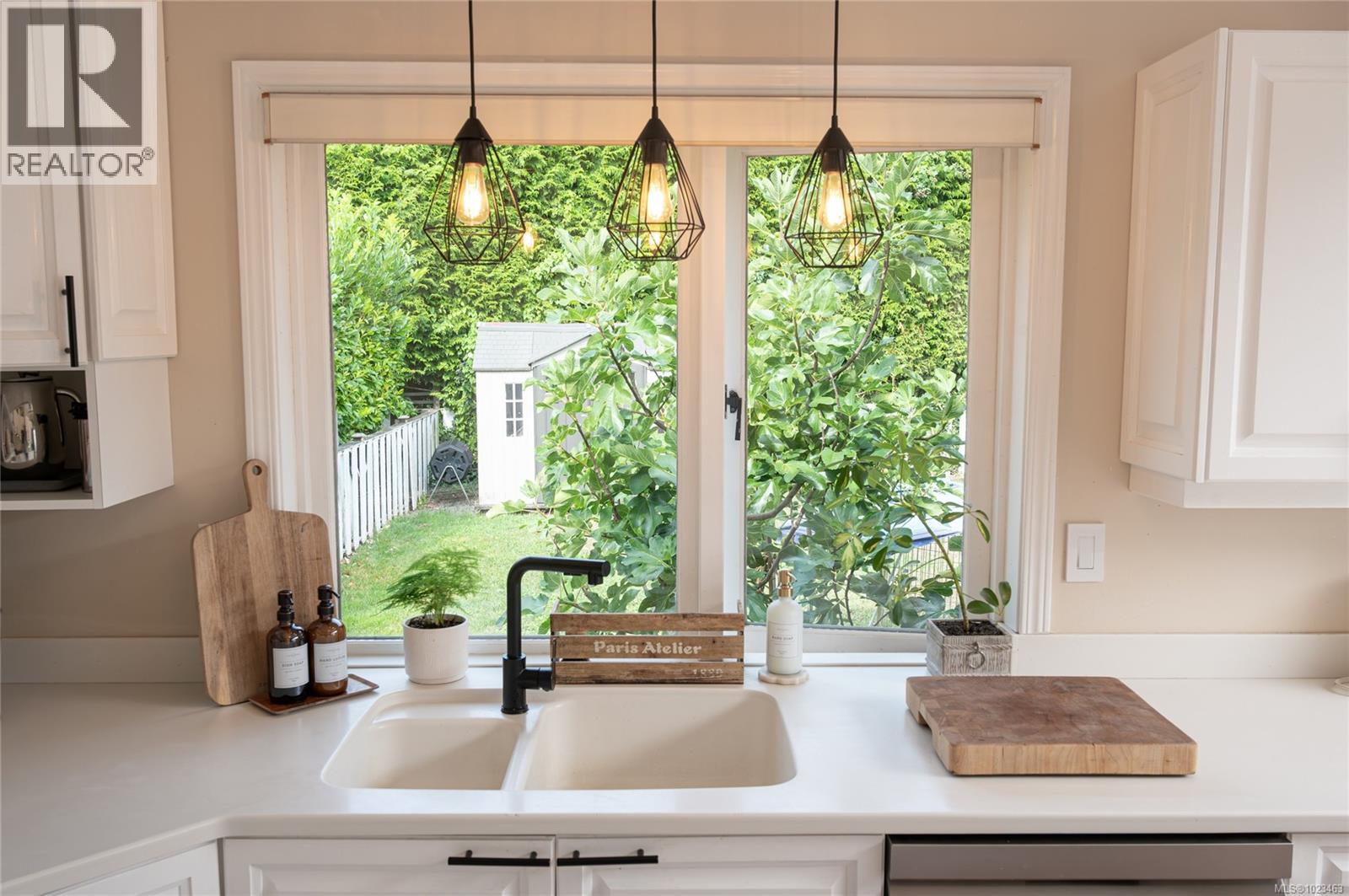 2009 Ferndale Rd, Saanich, British Columbia  V8N 2Y4 - Photo 9 - 1023463