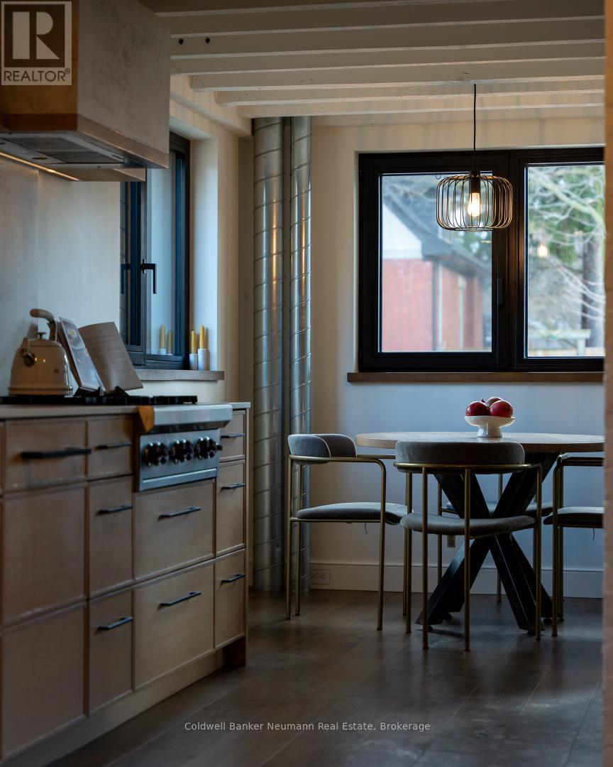 596-598 Arkell Road, Puslinch, Ontario  N0B 1C0 - Photo 27 - X12710116