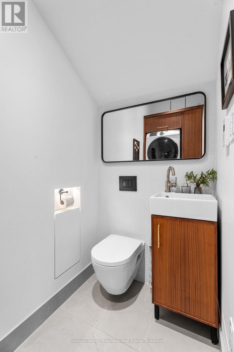 596-598 Arkell Road, Puslinch, Ontario  N0B 1C0 - Photo 9 - X12710116