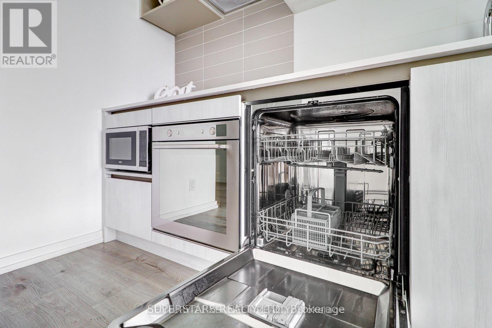 3006 - 1000 Portage Parkway, Vaughan, Ontario  L4K 0L1 - Photo 10 - N12710564