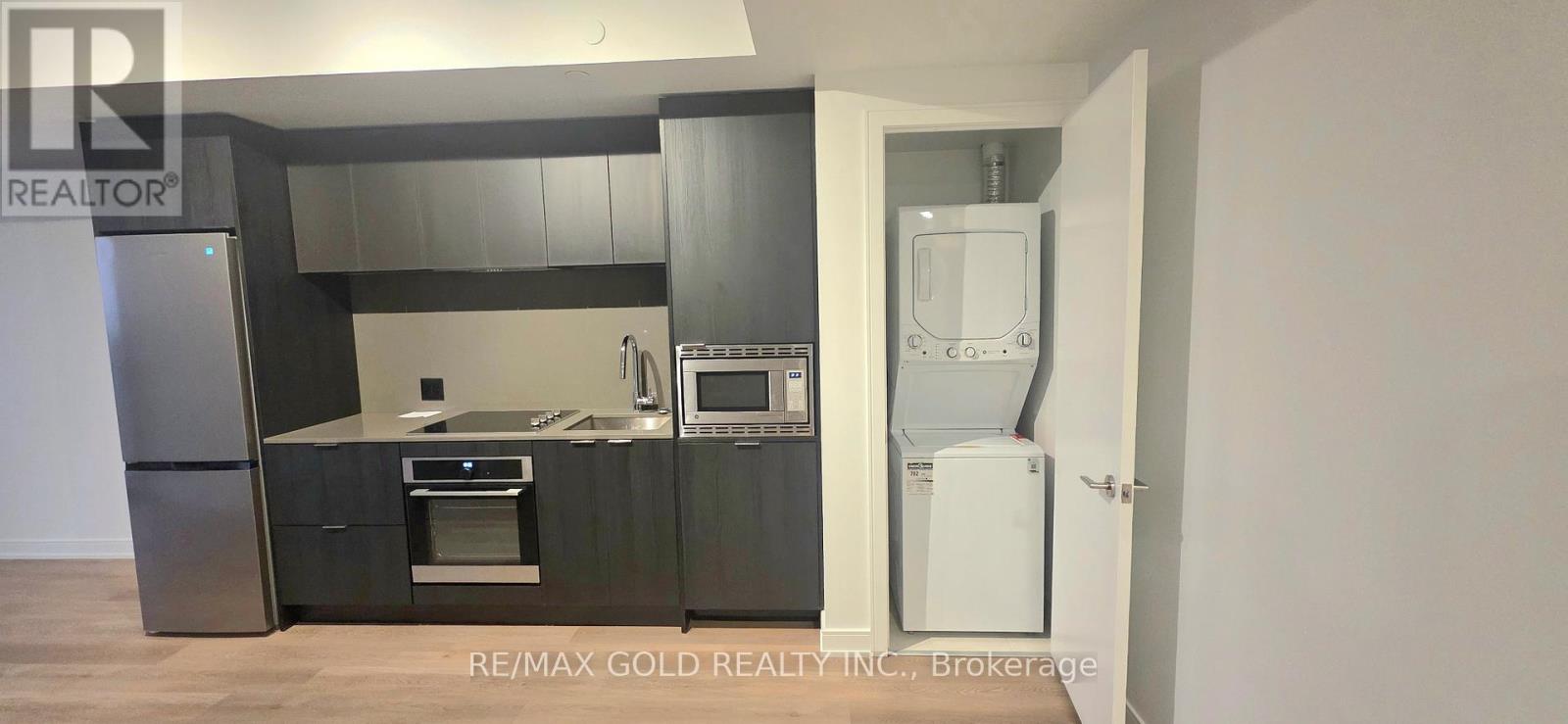 1605 - 3009 Novar Road, Mississauga, Ontario  L5B 1H7 - Photo 5 - W12709024