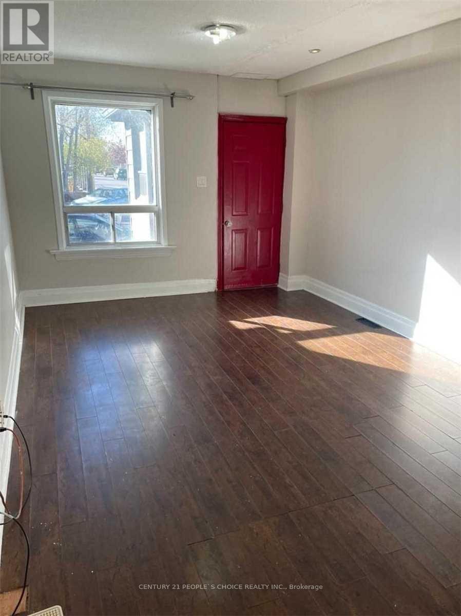 681 Jane Street, Toronto, Ontario  M6N 4A6 - Photo 15 - W12710566