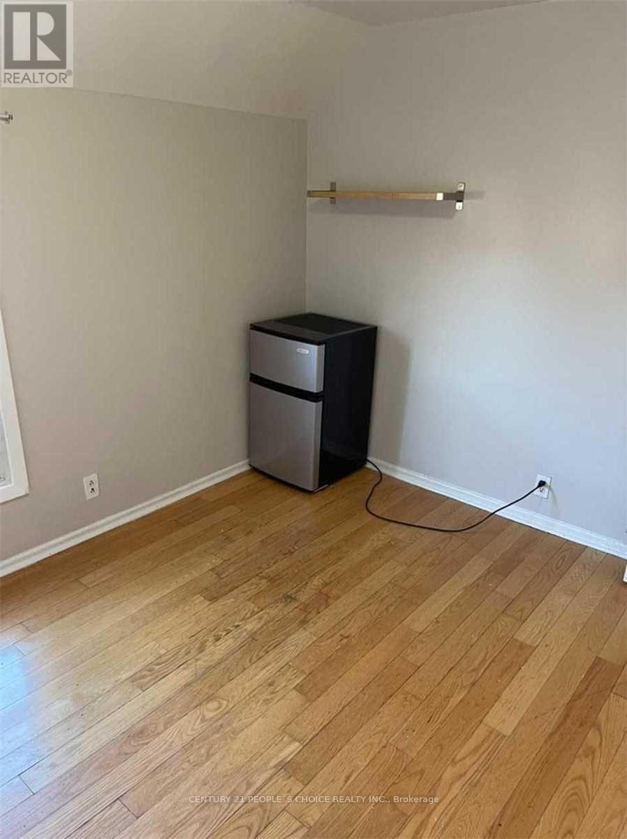 681 Jane Street, Toronto, Ontario  M6N 4A6 - Photo 21 - W12710566