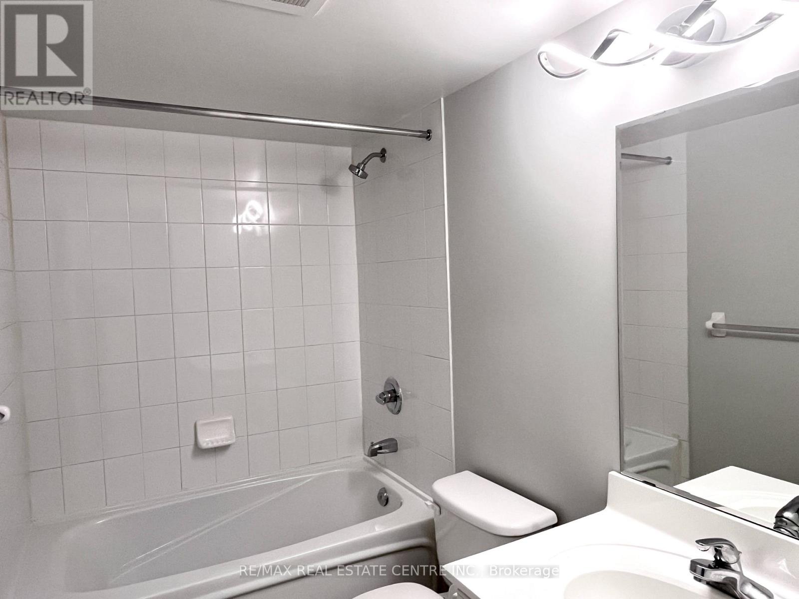 1009 - 4090 Living Art Drive, Mississauga, Ontario  L5B 4M8 - Photo 7 - W12710600