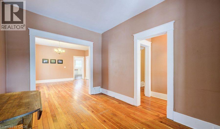 14 Grandview Street, Brantford, Ontario  N3R 1Y4 - Photo 9 - 40799619