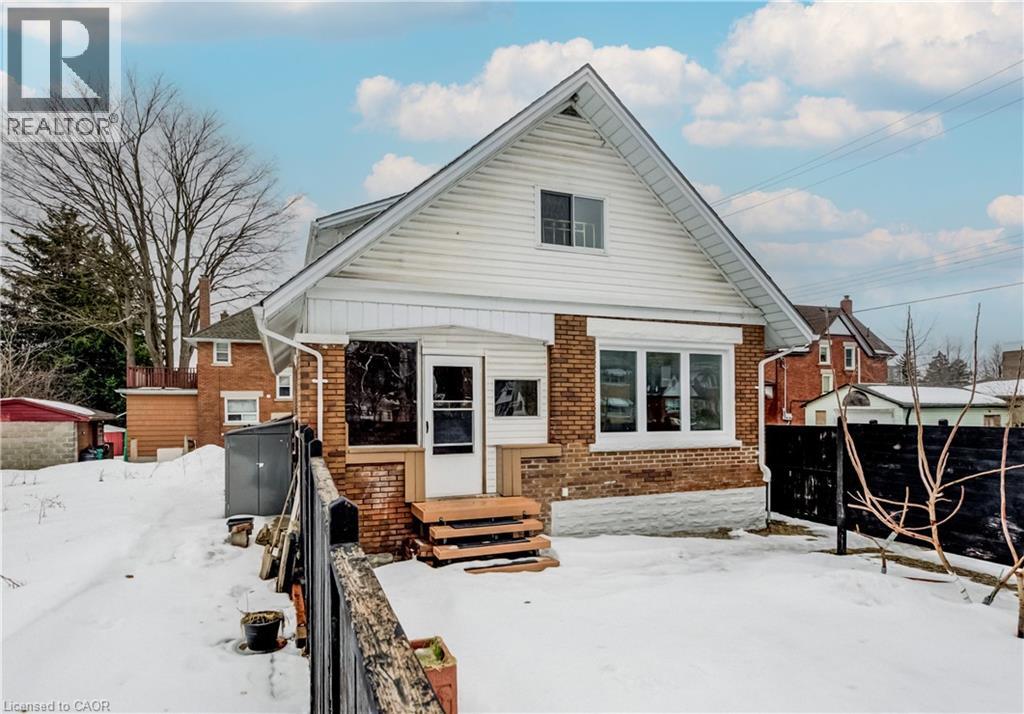 151 Courtland Avenue E, Kitchener, Ontario  N2G 2V2 - Photo 2 - 40799592