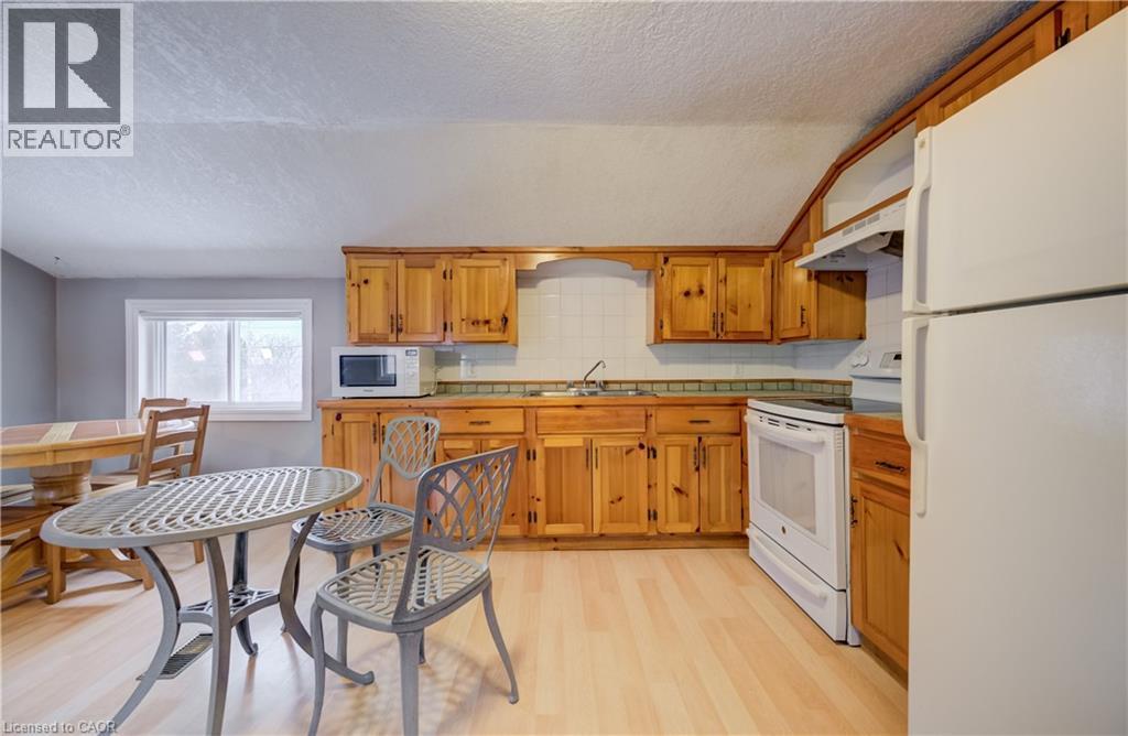 151 Courtland Avenue E, Kitchener, Ontario  N2G 2V2 - Photo 24 - 40799592