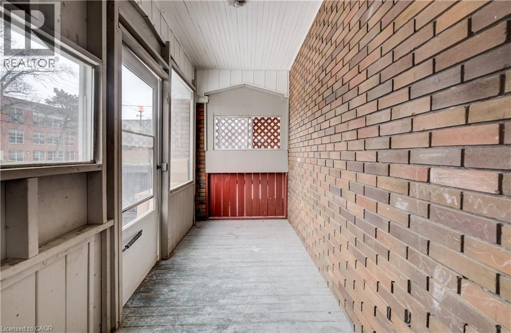 151 Courtland Avenue E, Kitchener, Ontario  N2G 2V2 - Photo 4 - 40799592