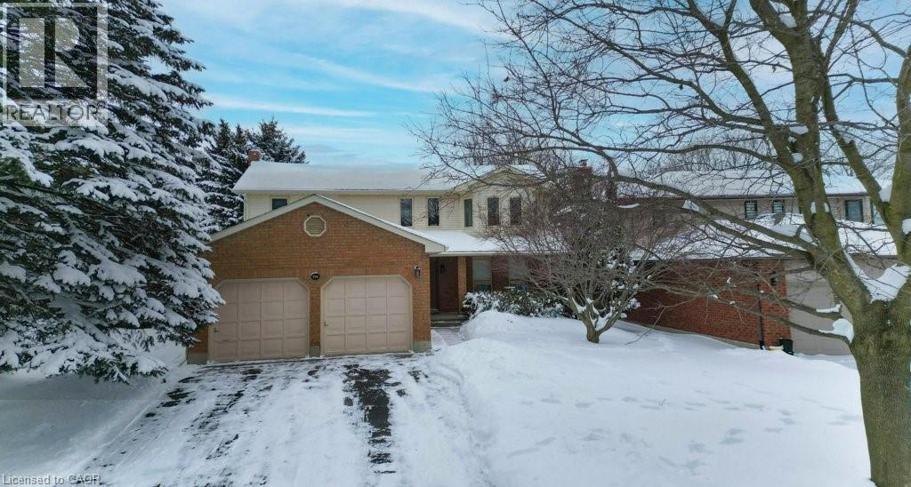 594 HUNTERS Place, Waterloo, Ontario