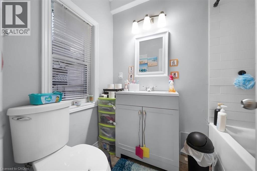 106 Lottridge Street, Hamilton, Ontario  L8L 6T9 - Photo 11 - 40798115