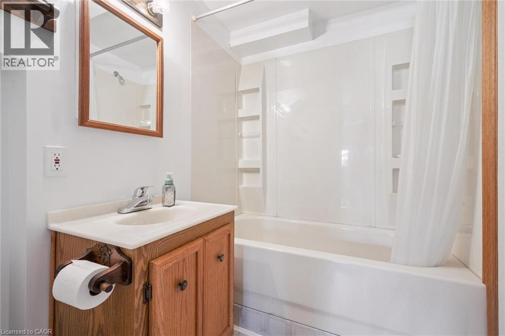 45 Chesterton Lane, Guelph, Ontario  N1E 6S8 - Photo 14 - 40767022