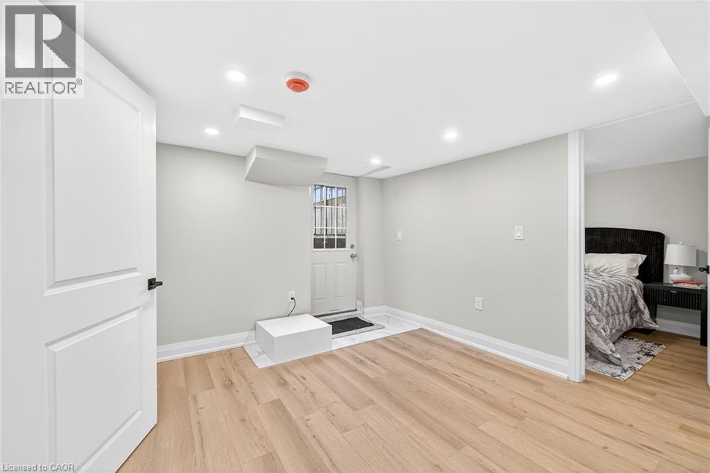 156 Walter Avenue N, Hamilton, Ontario  L8H 5R2 - Photo 35 - 40796954