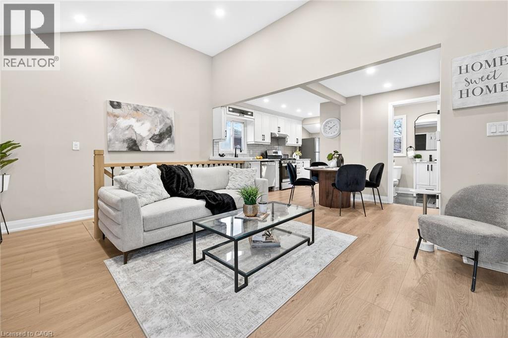 156 Walter Avenue N, Hamilton, Ontario  L8H 5R2 - Photo 2 - 40796954