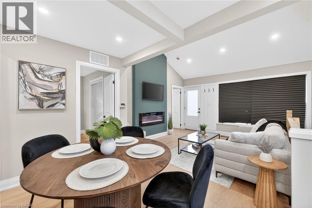 156 Walter Avenue N, Hamilton, Ontario  L8H 5R2 - Photo 3 - 40796954