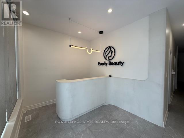 854 King Street W, Hamilton, Ontario  L8S 1K3 - Photo 7 - X12710544