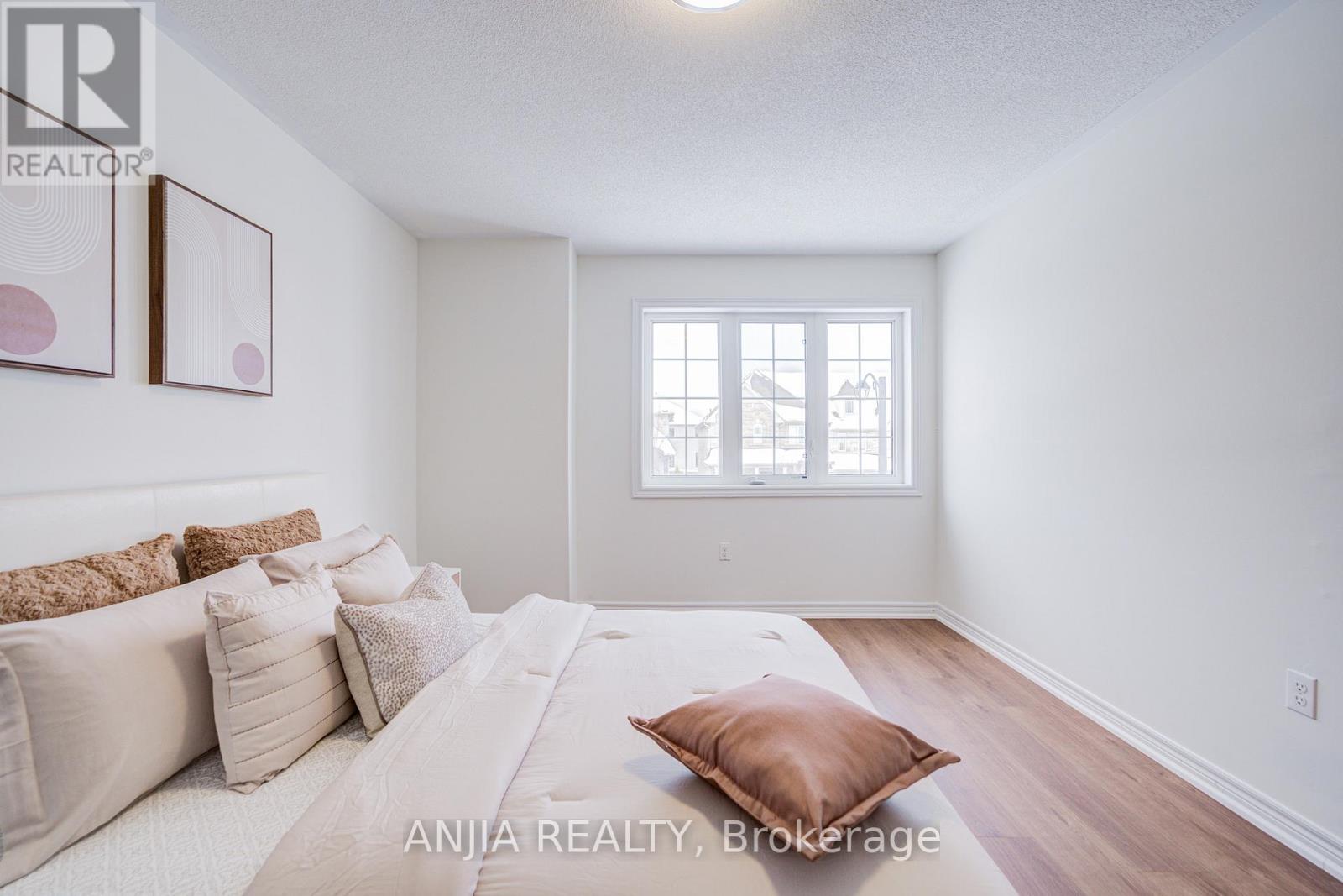 23 Grey Wing Avenue, Georgina, Ontario  L4P 0B7 - Photo 24 - N12710024