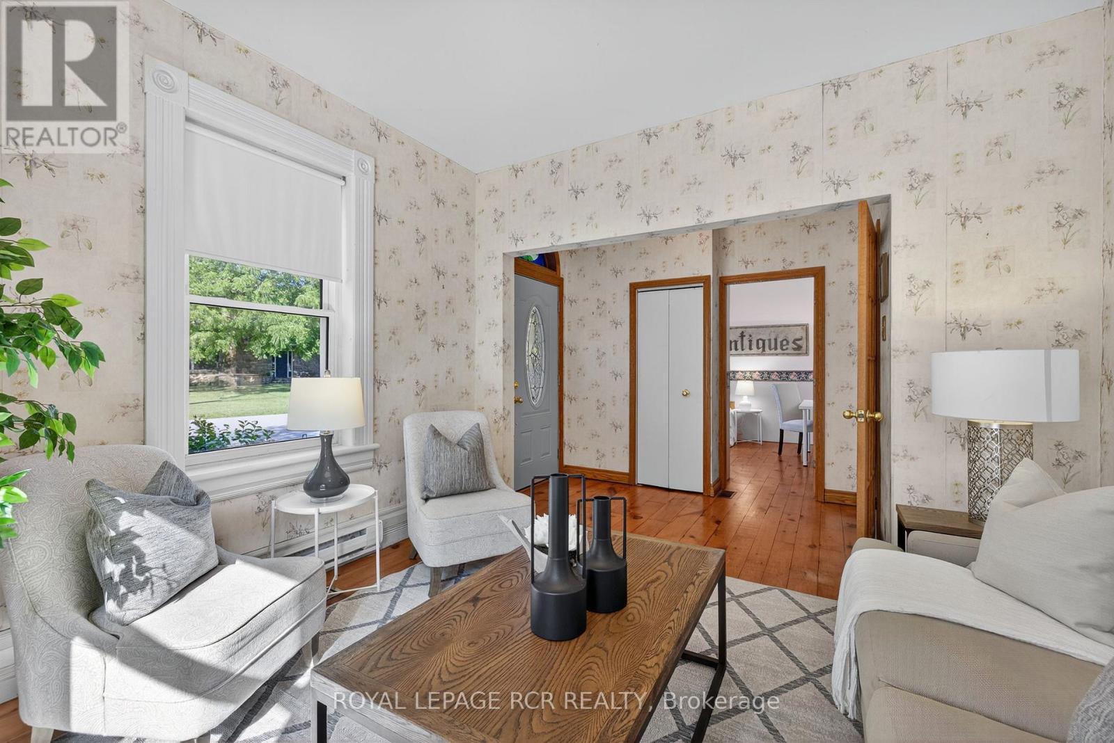 7 Wallace Avenue, Caledon, Ontario  L7E 0M5 - Photo 7 - W12710480