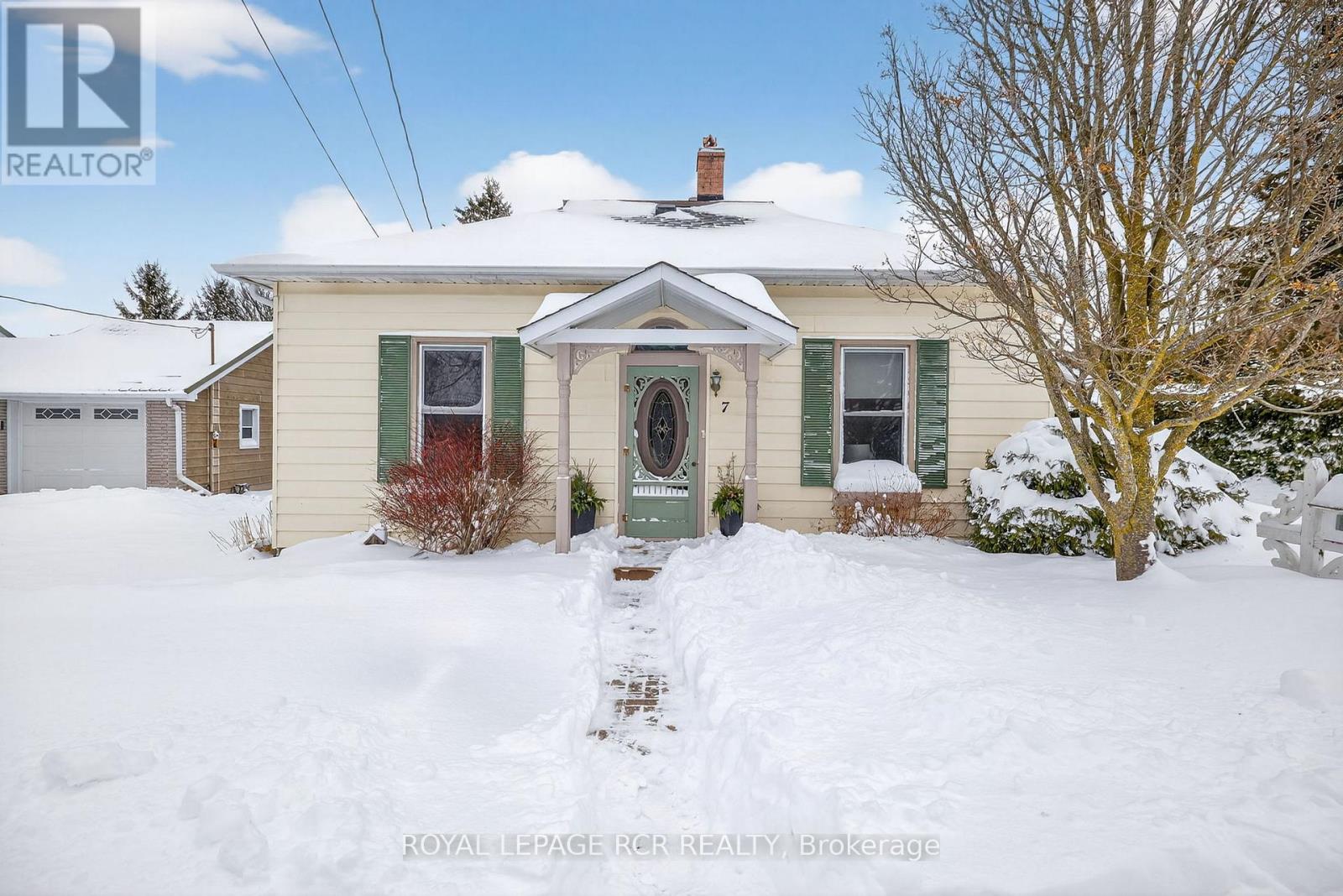 7 Wallace Avenue, Caledon, Ontario  L7E 0M5 - Photo 5 - W12710480