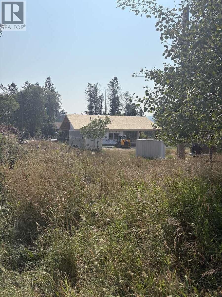 4764 Riverview Drive, Edgewater, British Columbia