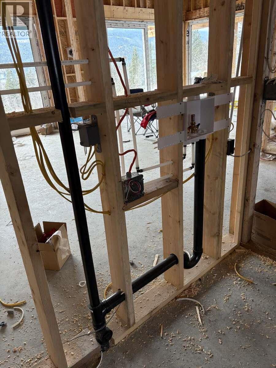 4764 Riverview Drive, Edgewater, British Columbia  V0A 1E0 - Photo 26 - 10373276